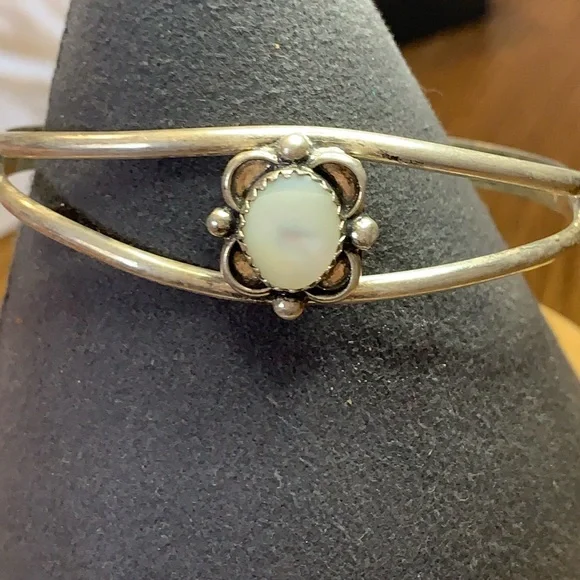 Sterling Silver Bracelet with White Stone - Picture 5 of 6